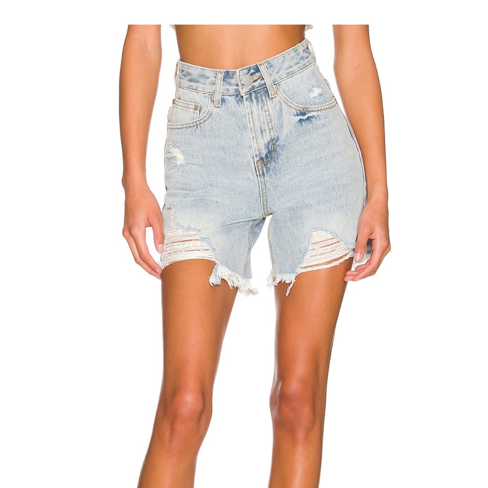 REVOLVE Superdown Lennon distressed mid short - Revolve
